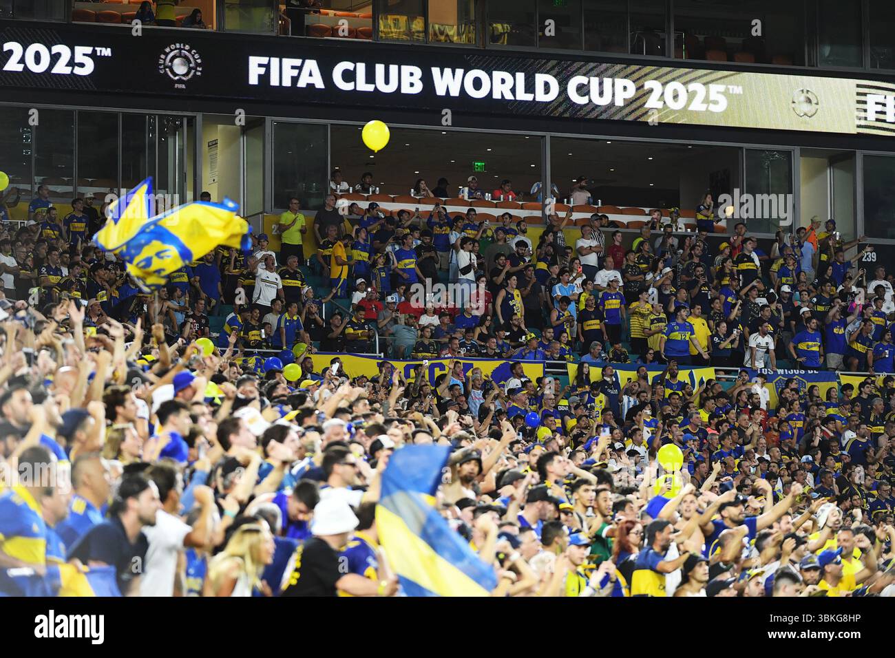 Miami, Stati Uniti. 20 giugno 2025. Tifosi alla partita tra Bayern Monaco e CA Boca Juniors alla Coppa del mondo per club FIFA del 20 giugno 2025 a Miami, Florida. (Foto di JC Ruiz/Sipa USA) credito: SIPA USA/Alamy Live News Foto Stock