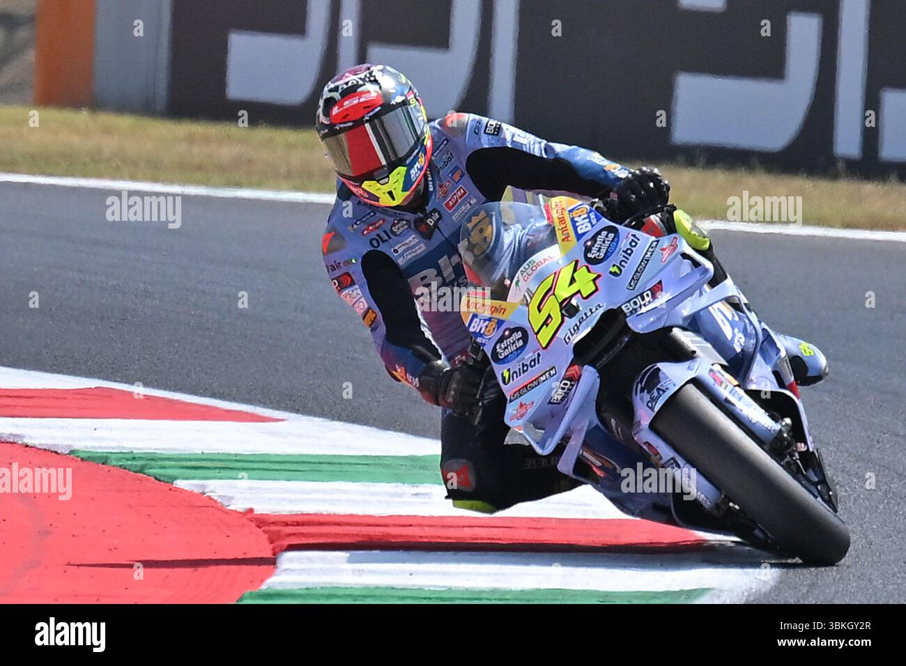 Scarperia, Toscana. 21 giugno 2025. Fermin Aldeguer di Spagna in sella alla Gresini Racing (54) durante le qualifiche del Grand Prix MotoGP al Mugello. Scarperia (Italia), il 21 giugno 2025 crediti: massimo insabato/Alamy Live News Foto Stock