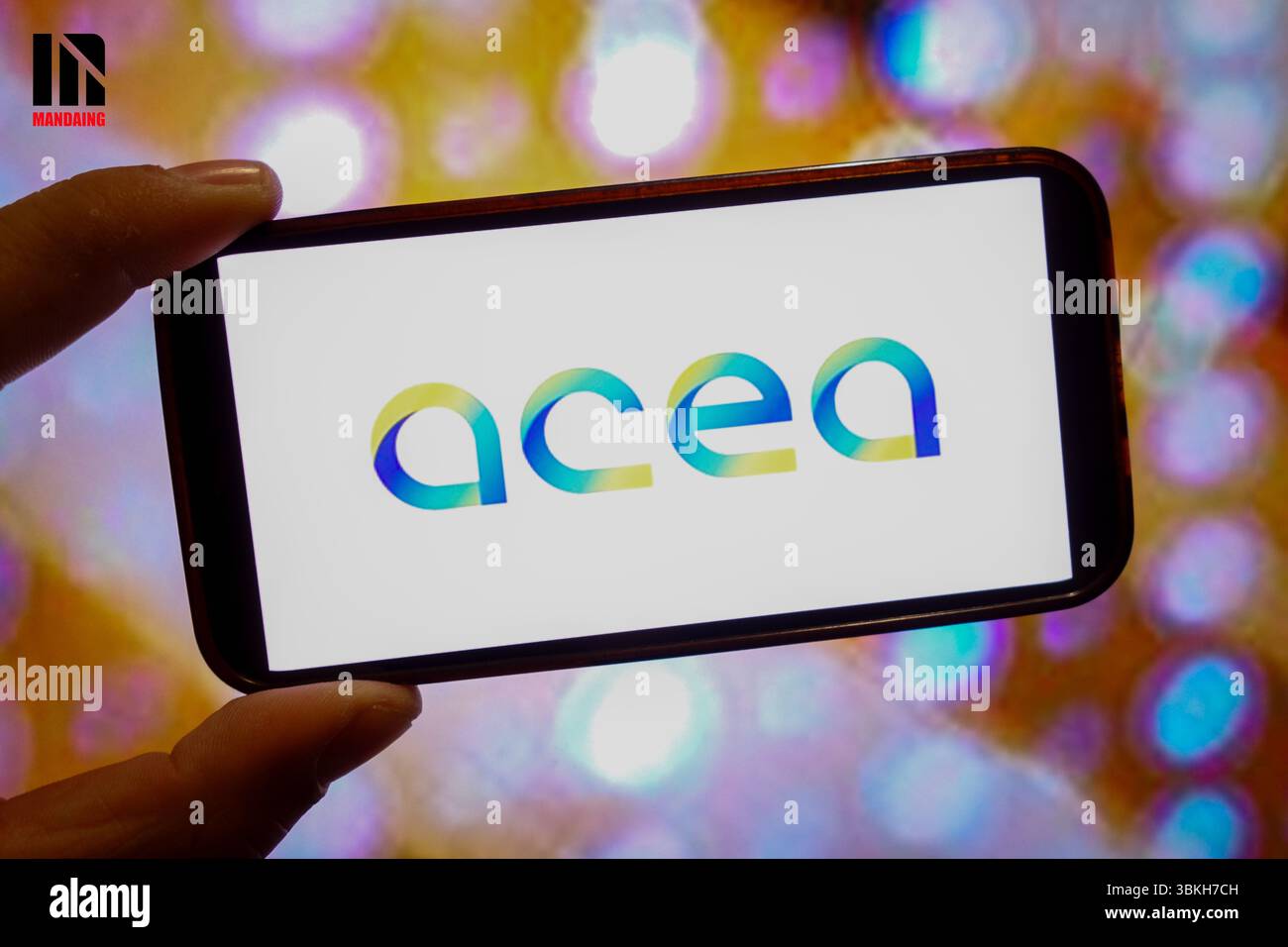 Polonia. 21 giugno 2025. In questa immagine, il logo aziendale ACEA viene visualizzato sullo schermo di uno smartphone. Credito: SOPA Images Limited/Alamy Live News Foto Stock