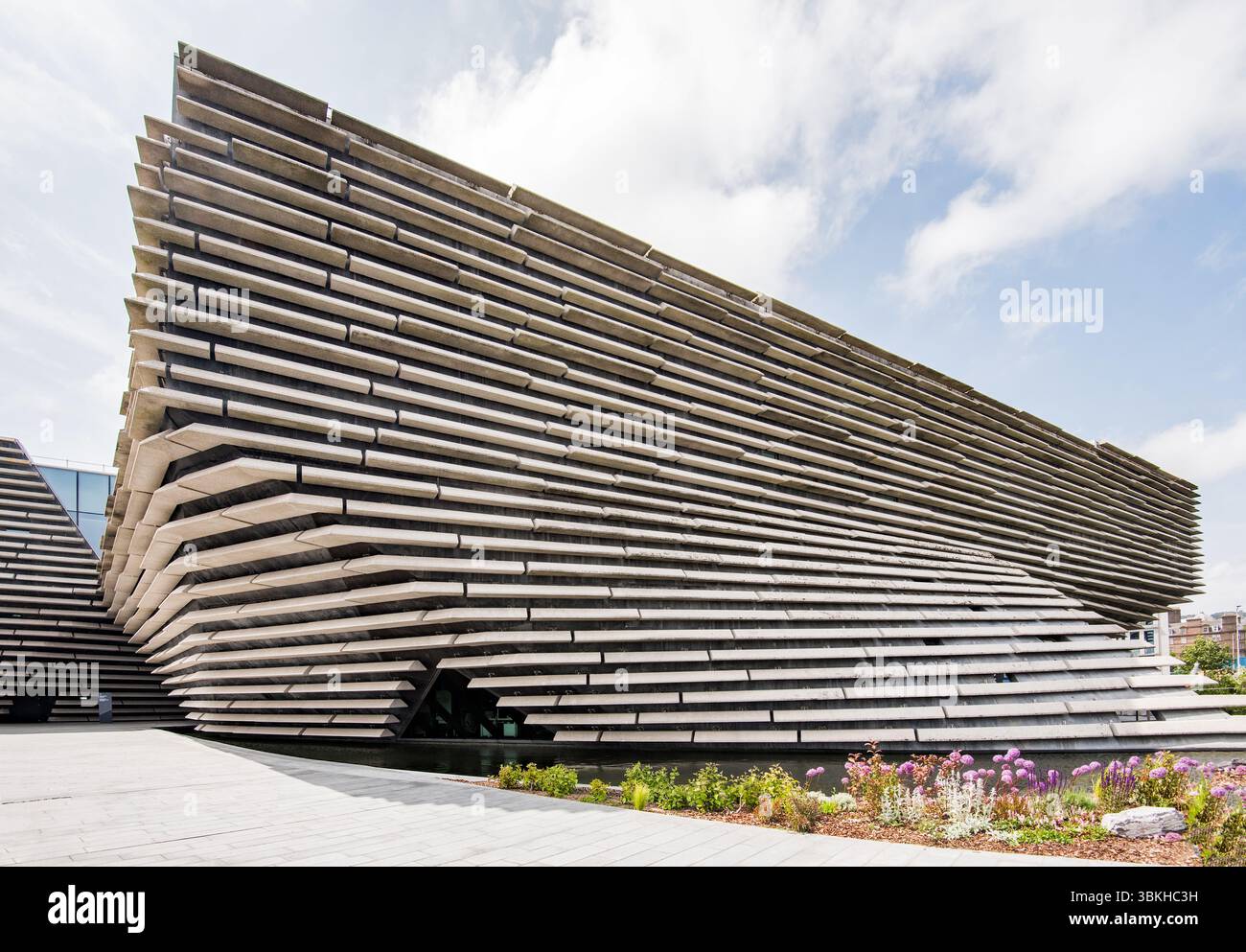 Il V & A Art Museum 1, Riverside Esplanade, Dundee DD1 4EZ ha progettato vy Kango Kuma e una potenziale ancora per la rigenerazione del lungomare di Dundee. Foto Stock