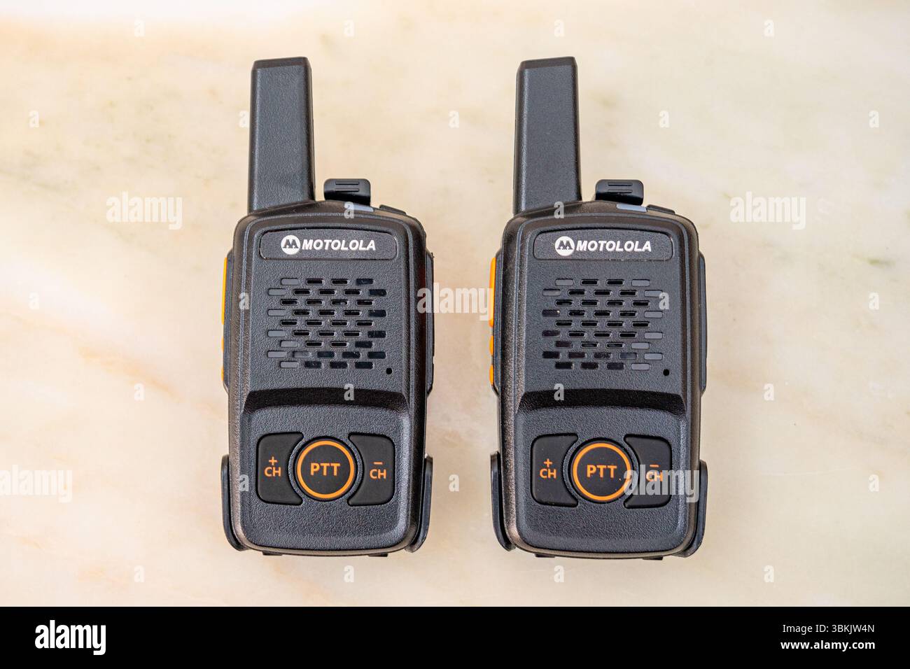Coppia di Walkie Talkie Motolola PMR per la comunicazione Foto Stock