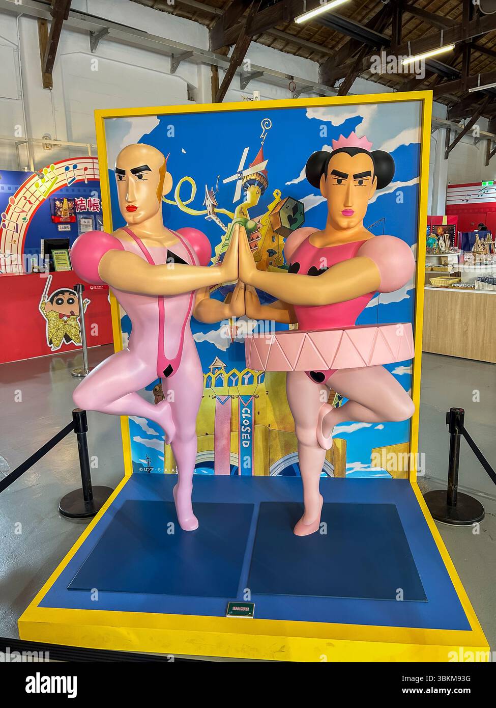 Taipei, Taiwan, Arte moderna, Scultura, tema LGBTQUI+, in mostra, evento pubblico, esposizione, "Songshan Cultural and Creative Park", (Crayon Shin-chan) Foto Stock