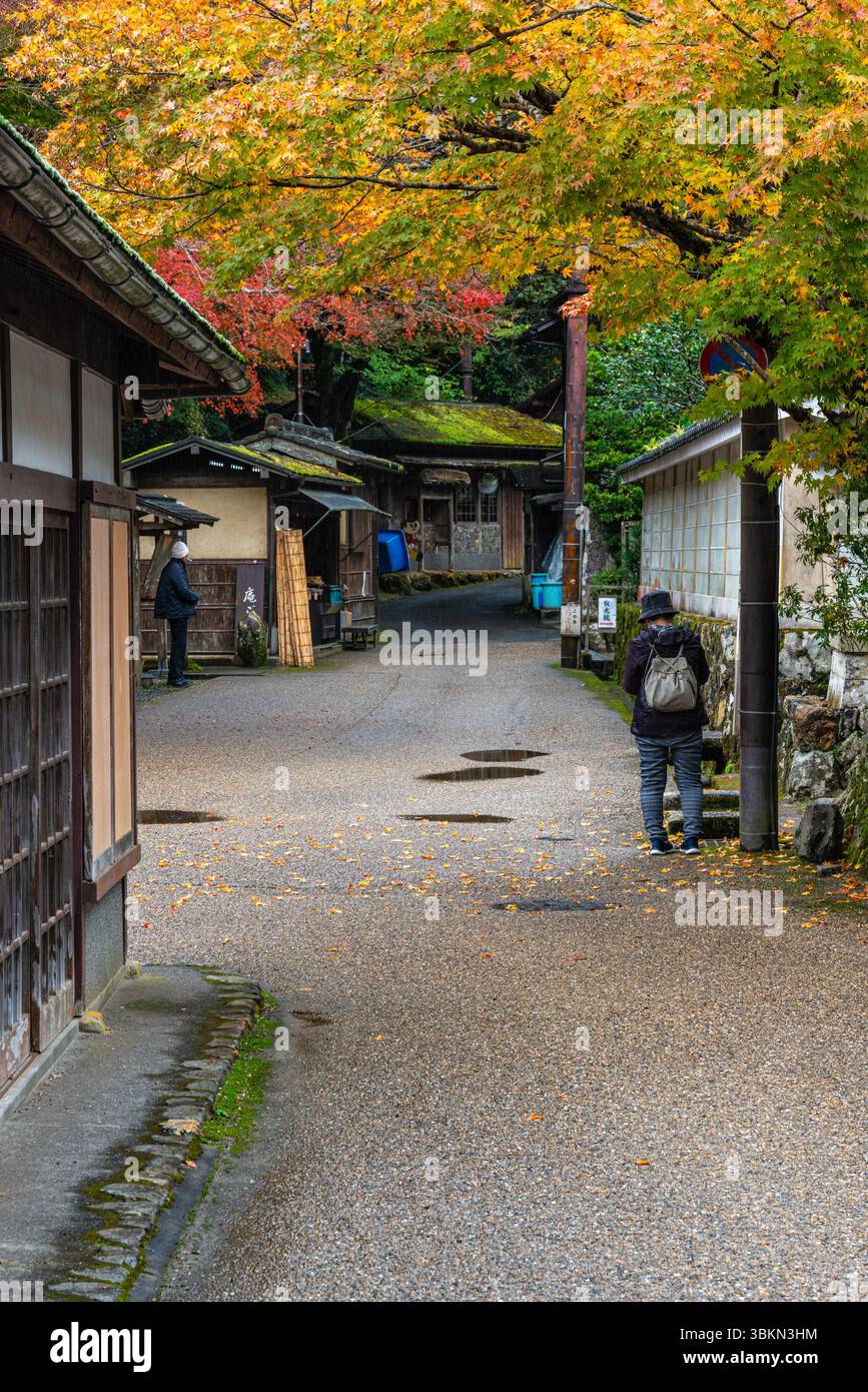 Il piccolo villaggio di Ohara durante la stagione autunnale. Kyoto, Giappone. Foto Stock