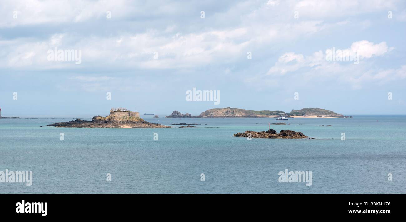 Isole al largo di Saint Malo e Dinard Foto Stock