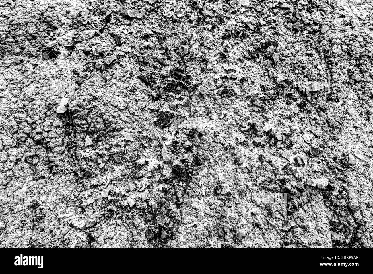 Montagne, terreni e formazioni rocciose hoodoo uniche viste fuori Drumheller Alberta Foto Stock