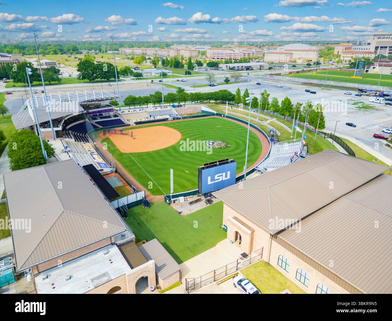 Baton Rouge, LOUISIANA - 26 aprile 2025: Tiger Park è uno stadio di softball situato nel campus della Louisiana State University a Baton Rouge, Louisiana. Casa Foto Stock