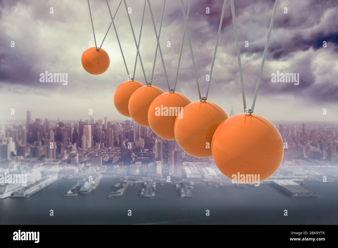 Newton culla al di sopra di città Foto Stock