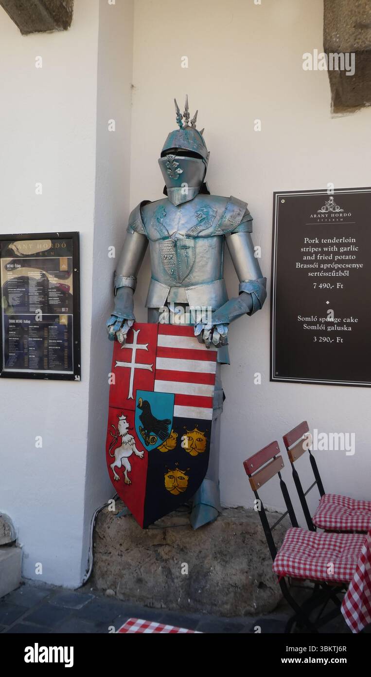 Ungheria, Budapest, Knight Armor Foto Stock