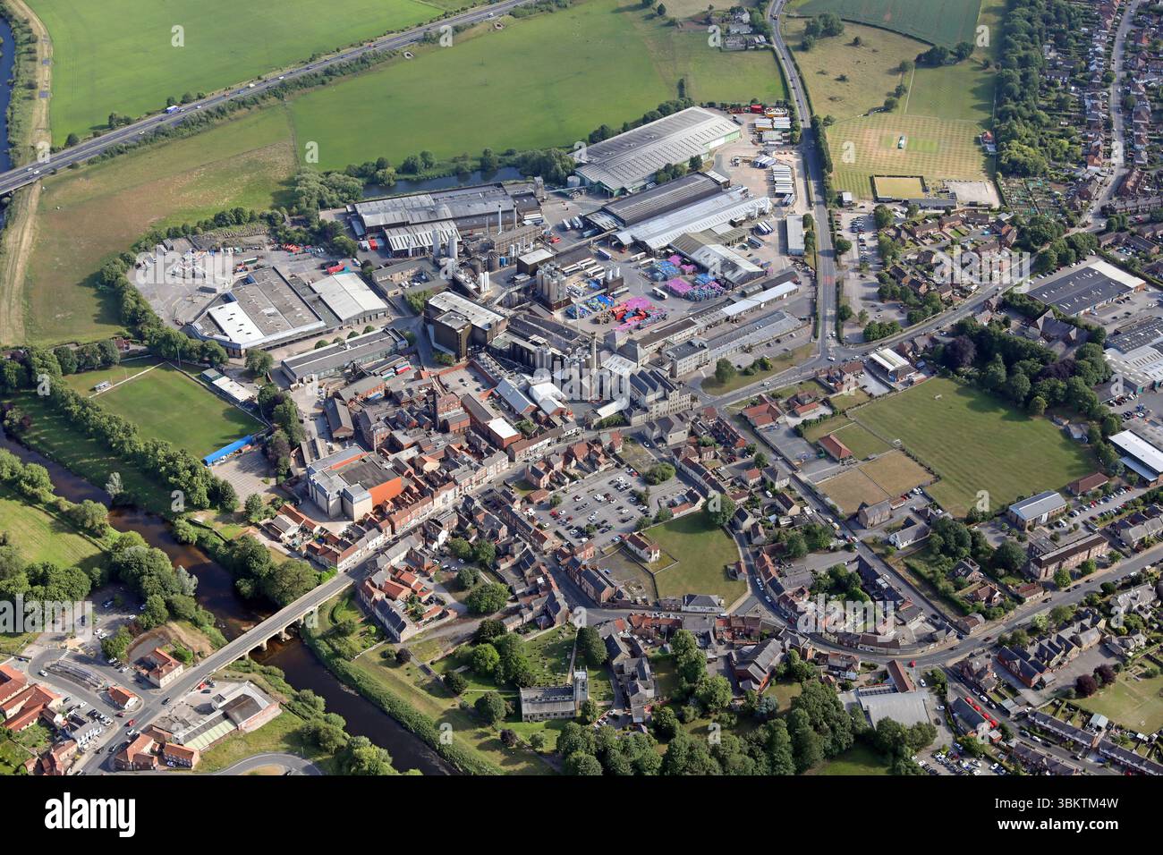 Vista aerea di Tadcaster Town Center, West Yorkshire, Regno Unito Foto Stock