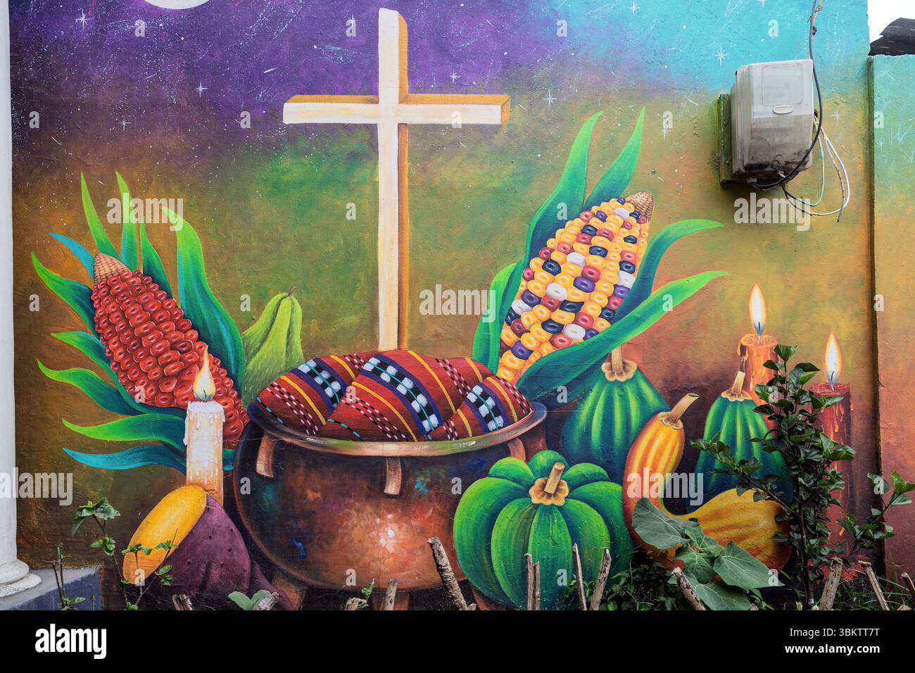 Arte di strada influenzata dal cattolico, San Juan la Laguna, Lago Atitlan, Dipartimento di Solola, Guatemala Foto Stock