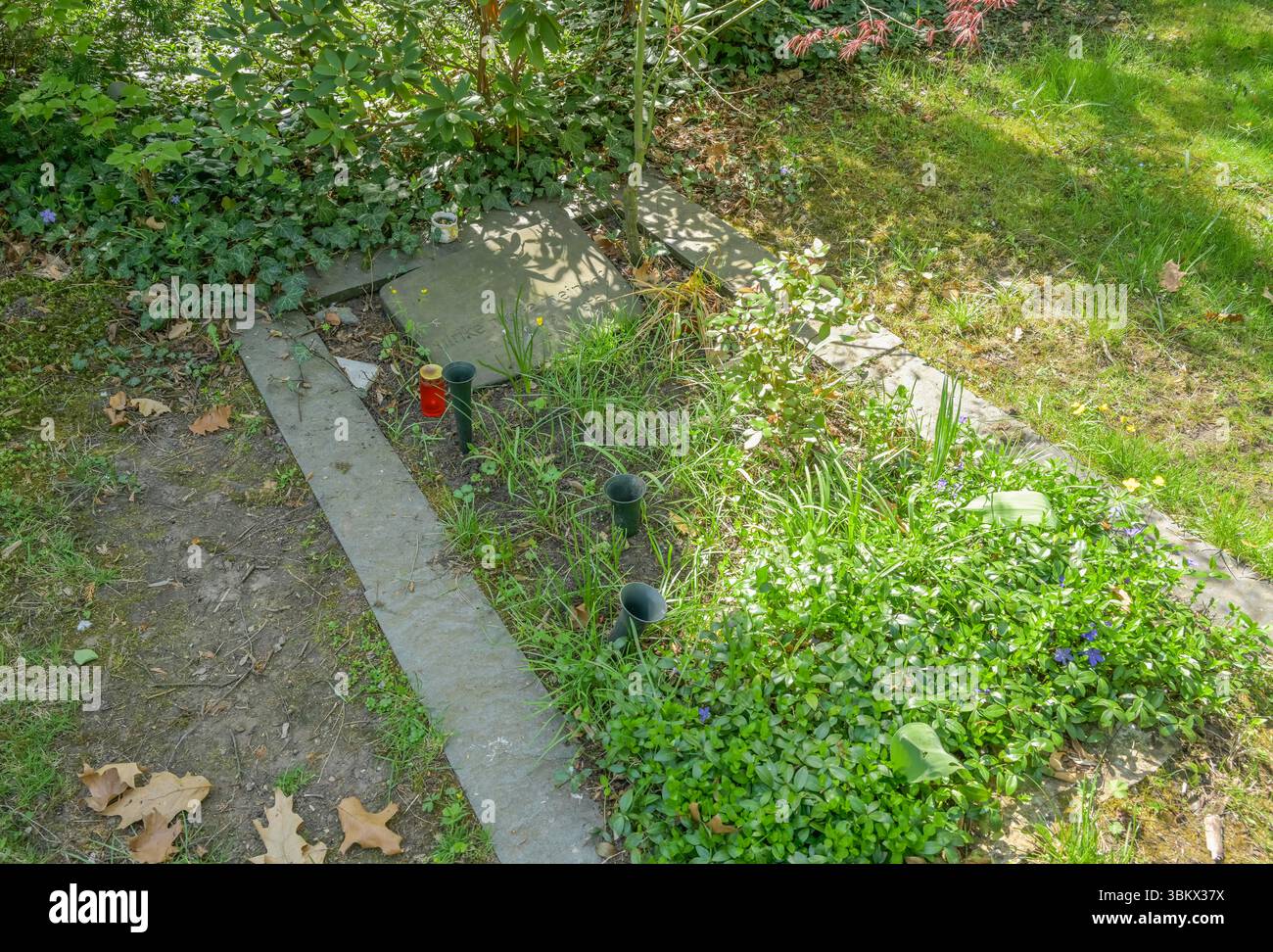 Grab Terroristin Ulrike Meinhof, Friedhof der Dreifaltigkeitsgemeinde, Dreifaltigkeitsfriedhof III, Eisenacher Straße, Tempelhof, Bezirk Tempelhof-Sch Foto Stock