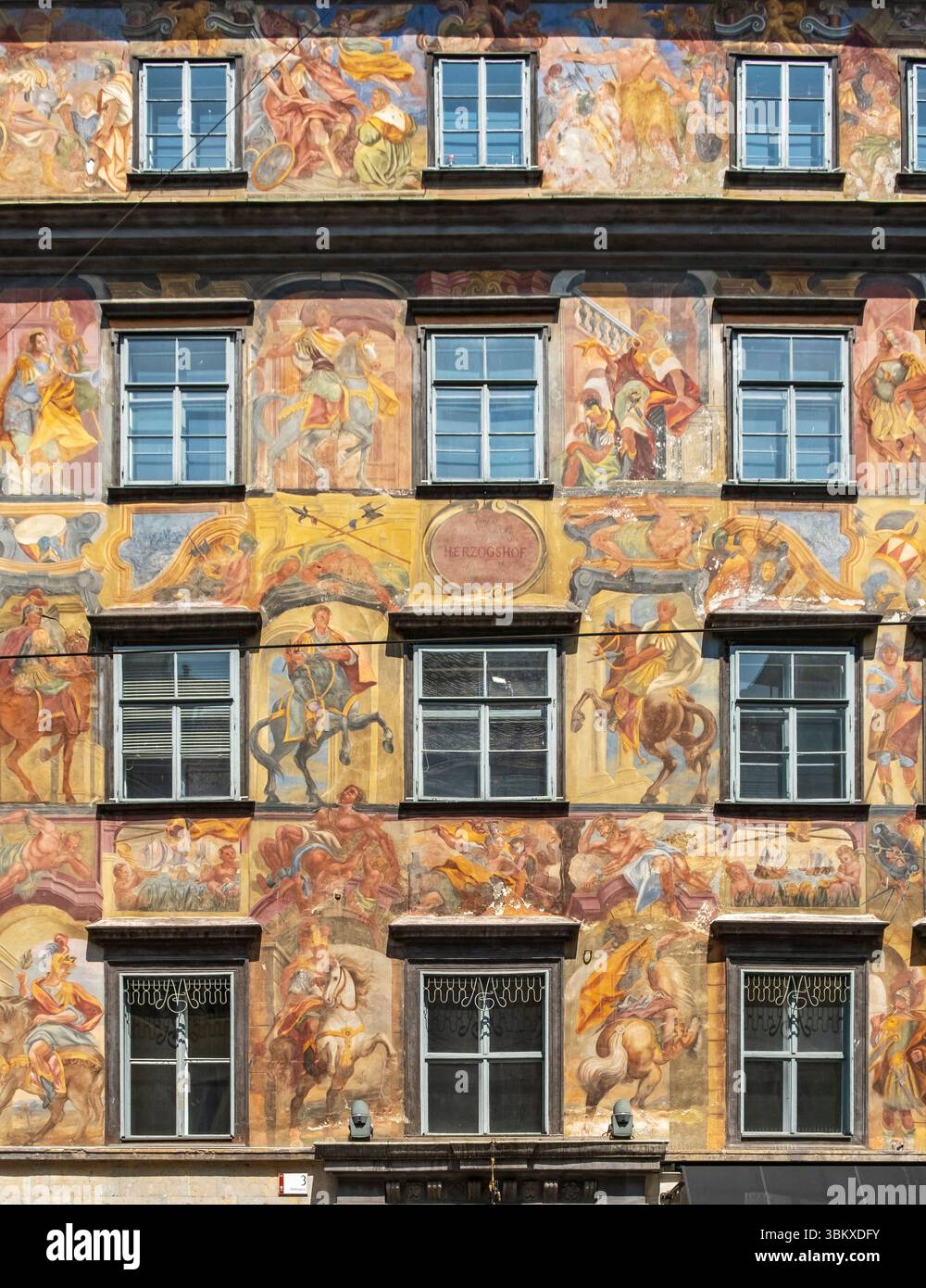Dettaglio facciata, Herzogshof - Gemaltes Haus, Herrengasse, Graz, Austria Foto Stock