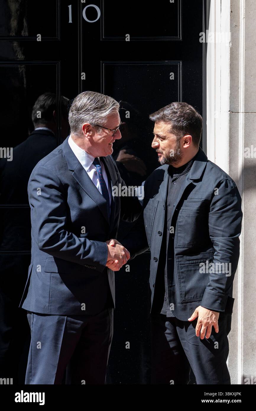 Londra, Regno Unito. 23 giugno 2025. Volodymyr Zelensky, presidente dell'Ucraina, arriva a Downing Street per parlare con Sir Keir Starmer, primo ministro. Crediti: Stephen Chung / Alamy Live News Foto Stock