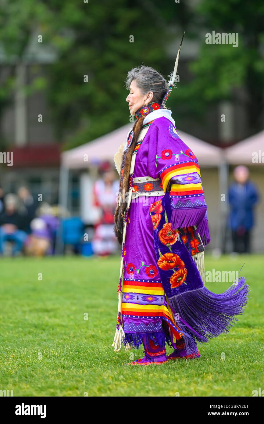 Pow Wow Dancers, National Indigenous Peoples Day, Vancouver, British Columbia, Canada Foto Stock