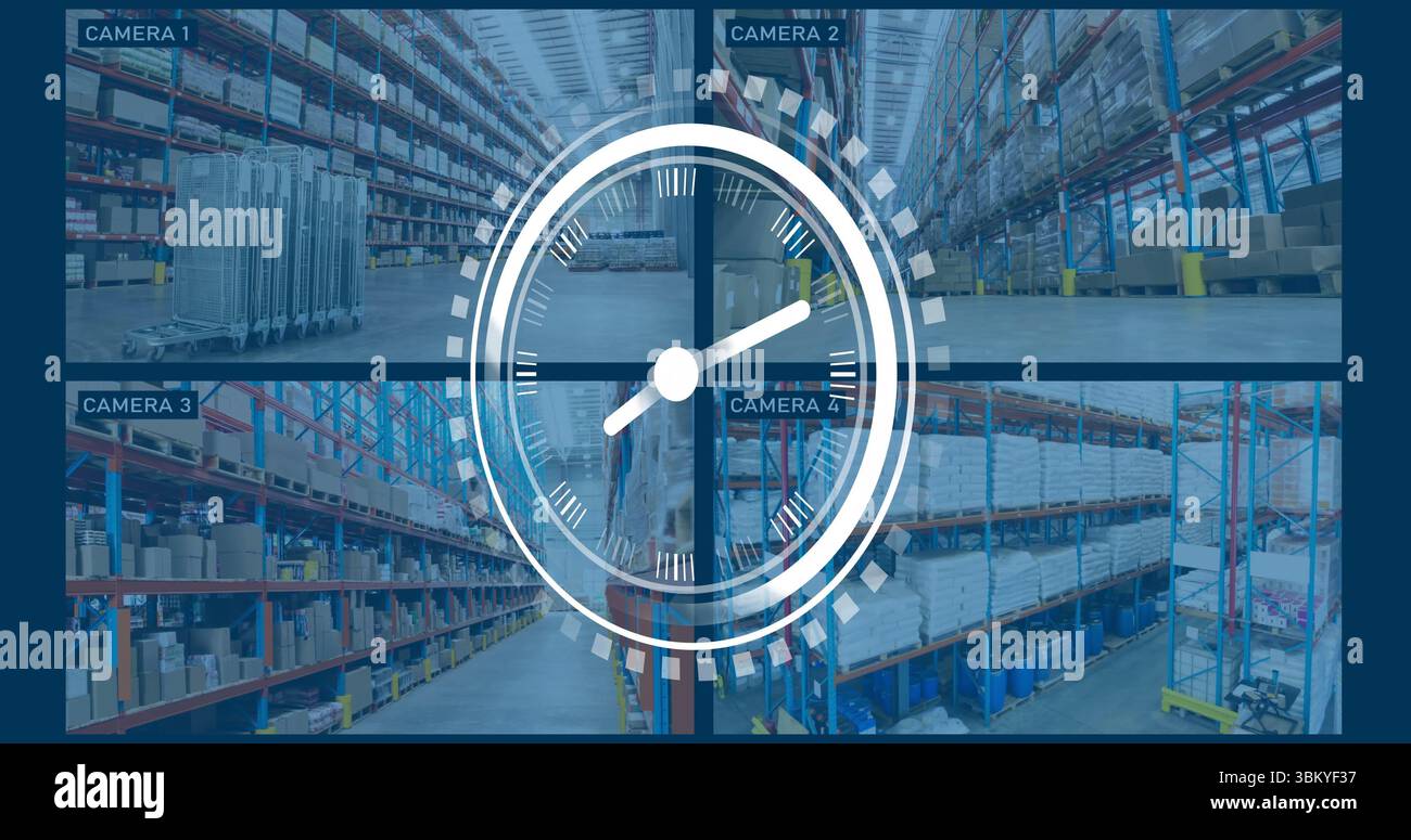 Visualizzazione dei feed delle telecamere di sicurezza che mostrano rack, carrelli, scatole e grafica dell'orologio analogico Foto Stock