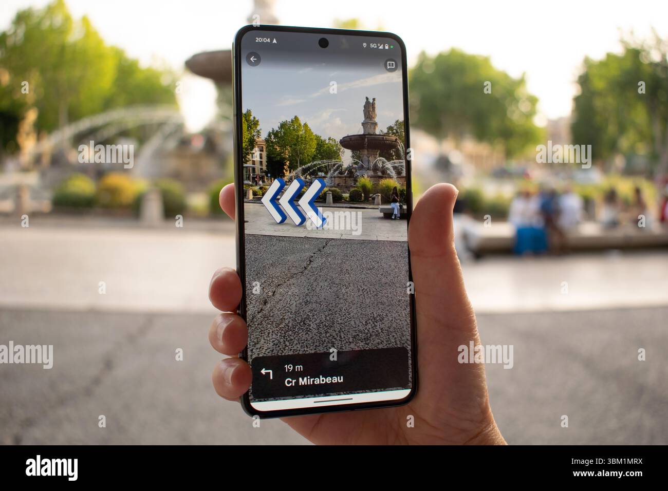 Google Maps con indicazioni per Cours Mirabeau da Fontaine de la rotonde. AIX en Provence Francia. Foto Stock