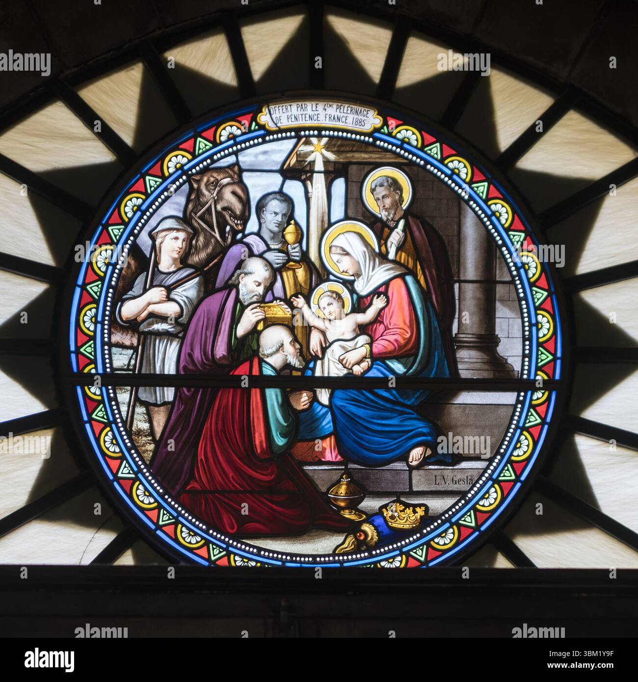 Betlemme Palestina; vetrata dell'Adorazione dei Magi - Chiesa di Santa Caterina; Buntglasfenster der Anbetung der Heiligen Drei Könige Foto Stock