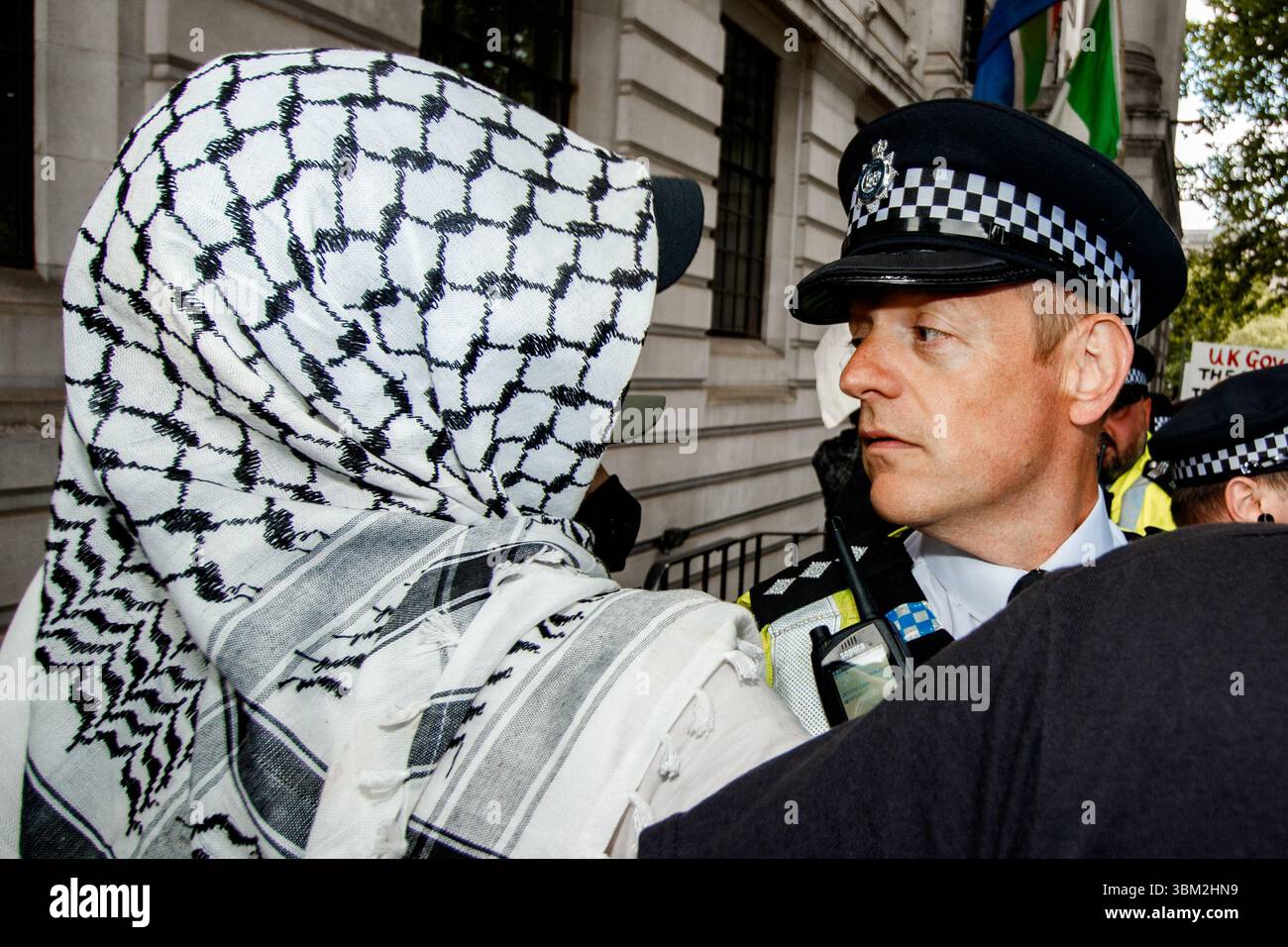 Palestine Action Solidarism demo vicino a Trafalgar Square, Londra, 23 giugno 2025 Foto Stock