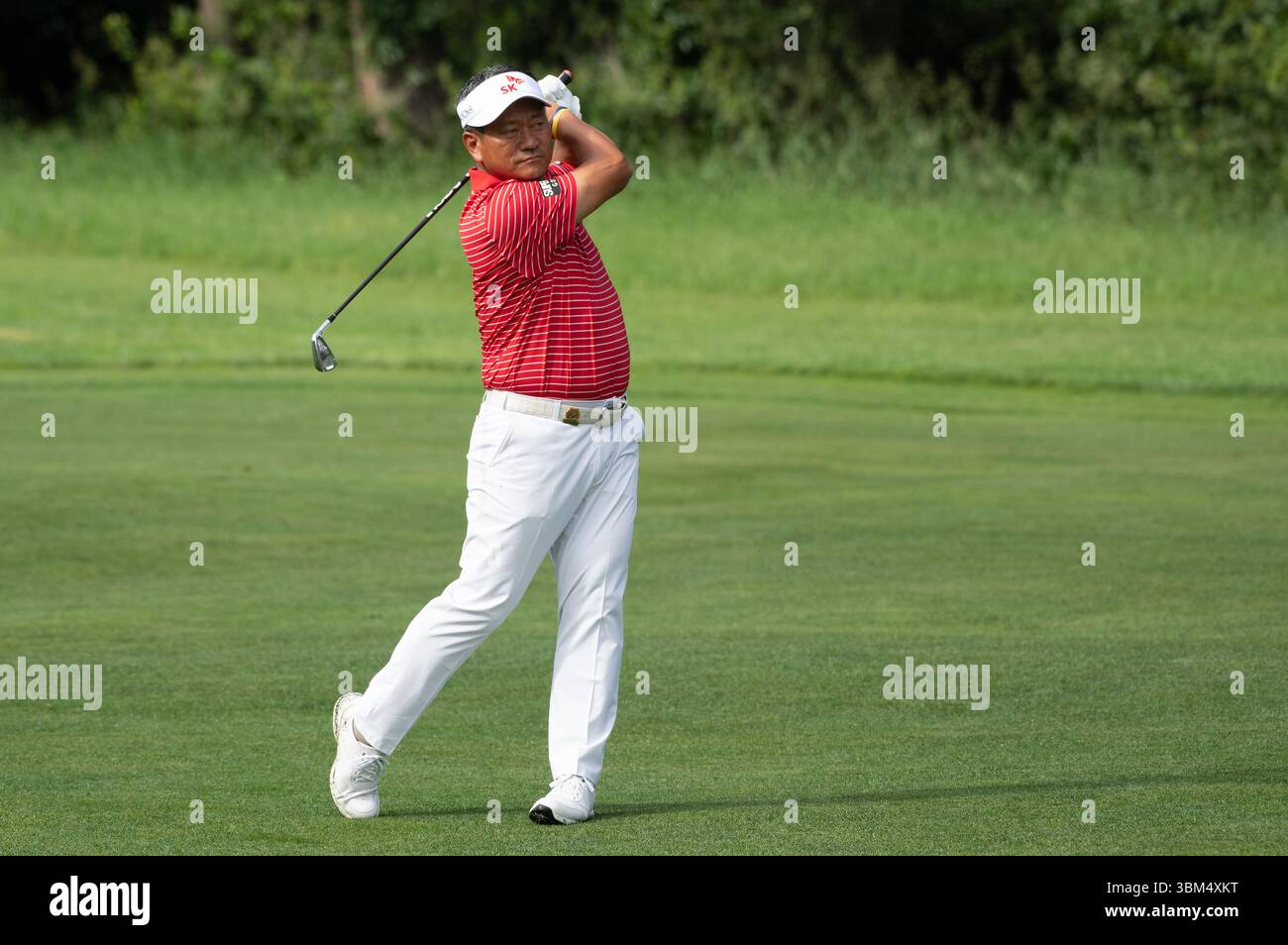 Colorado Springs, Colorado, Stati Uniti. 24 giugno 2025. US Senior Open Practice Round 2, K.J. Choi della Corea del Sud, vincitore di oltre 40 tornei e del 2011 Players Championship. Crediti: Casey B. Gibson/Alamy Live News Foto Stock