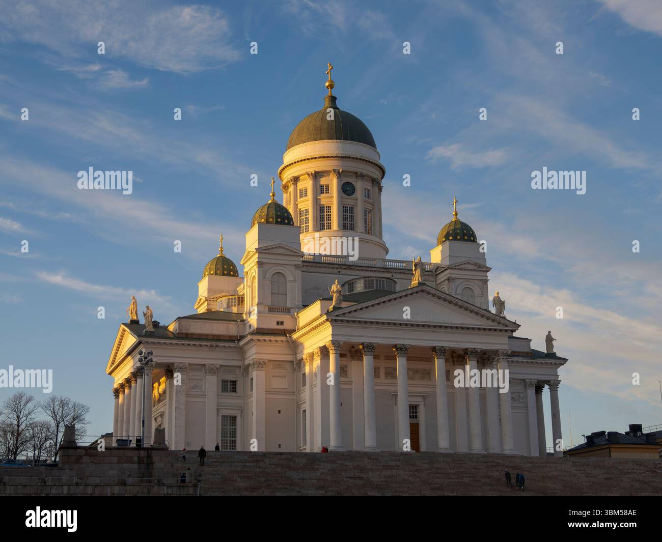 Cattedrale di Helsinki (Helsingin tuomiokirkko) nel tardo inverno, Finlandia. Foto Stock