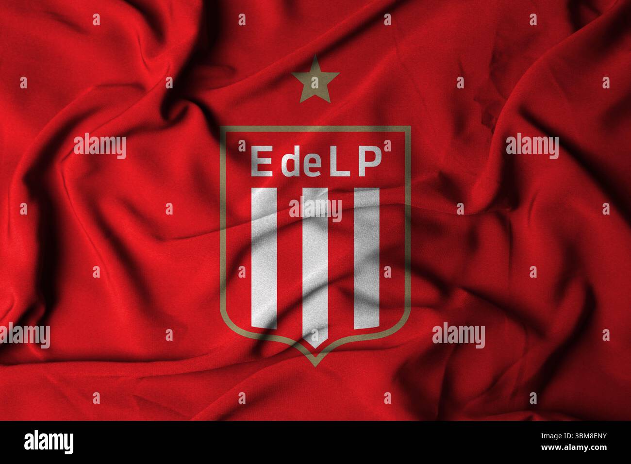 Pringsewu, Lampung; 25 giugno 2025; Logo della bandiera dell'Estudiantes de la Plata Football Club nella massima serie argentina Foto Stock