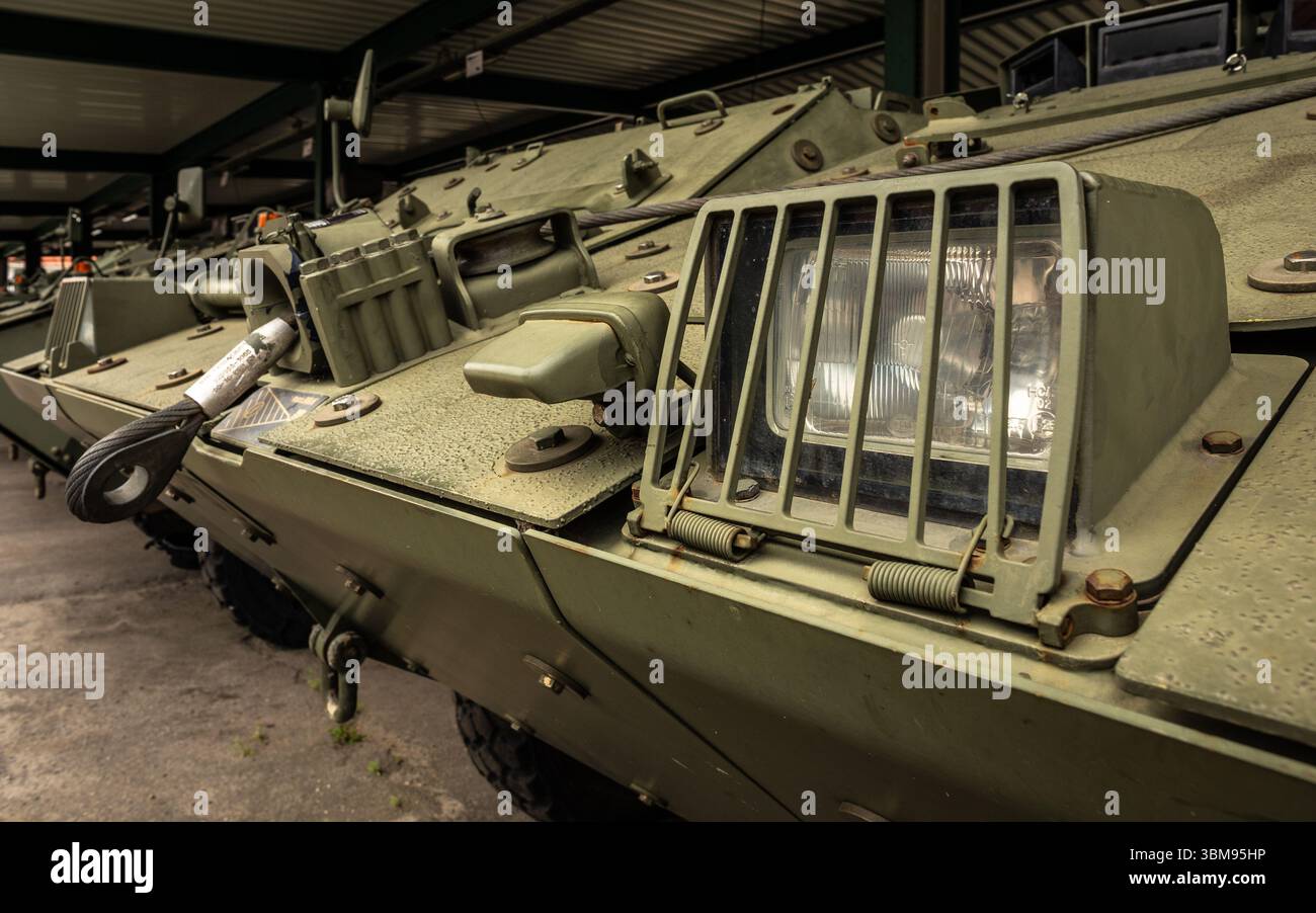 14 giugno 2025, un veicolo da combattimento PANDUR, durante una visita al "Regimento de Cavalaria N 6" a Braga, Portogallo. Foto Stock