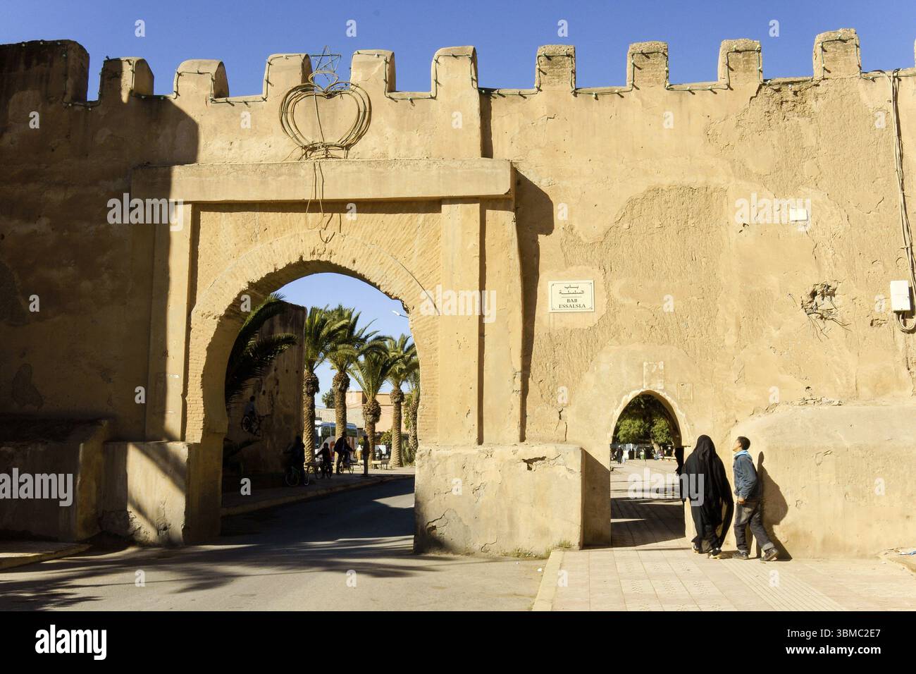 Porta di Essalsla, Taroudant, muri di adobe. Sous Valley, Anti Atlante Marocco Foto Stock