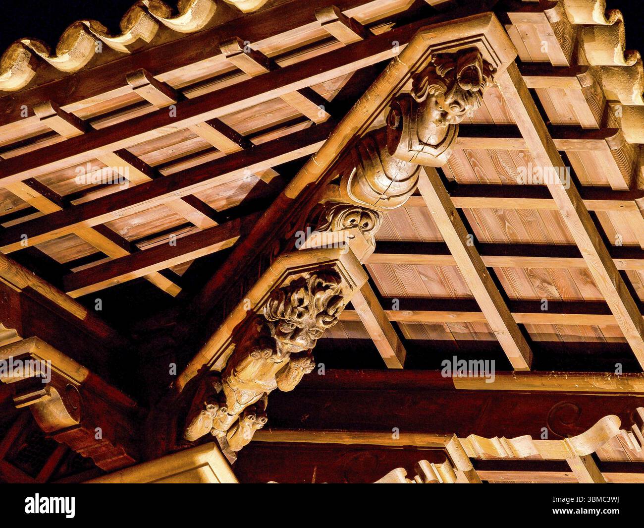 Soffitto a cassettoni in legno, edificio hacienda. Palma. Maiorca. Isole Baleari. Spagna Foto Stock
