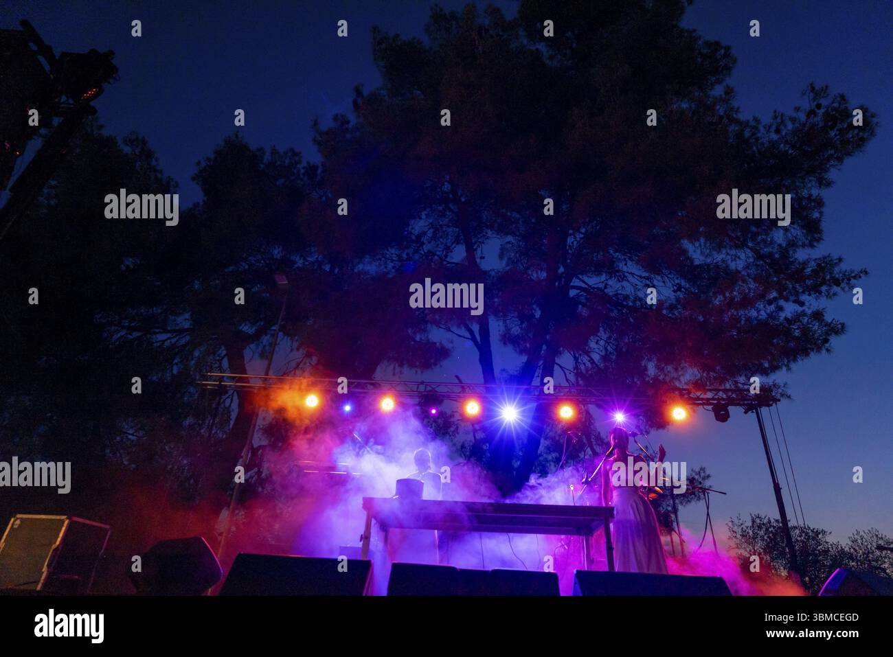 Concerto di Anna Ferrer e Clara Fiol, Consolation, Sant Joan, la Lluna en Vers, Maiorca, Isole Baleari, Spagna, Europa Foto Stock