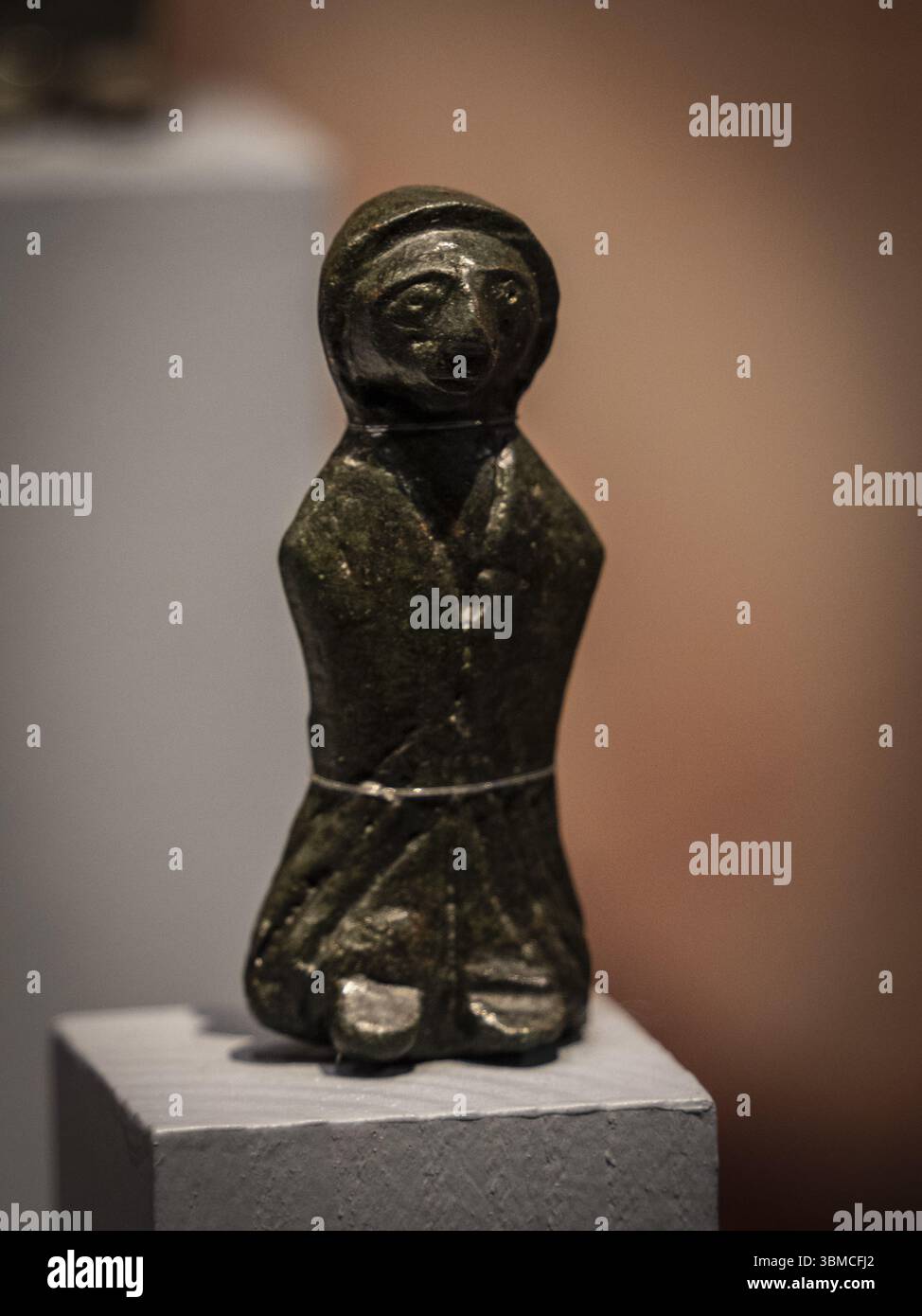 Offerta votiva in bronzo, IV-III secolo a.C., museo archeologico di Siviglia, Andalusia, Spagna, Europa Foto Stock