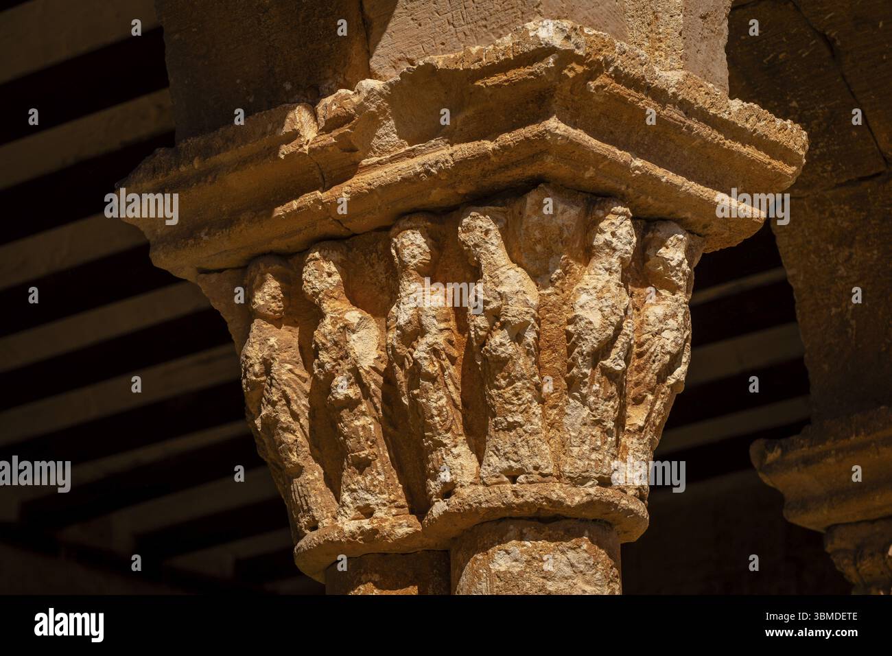 Chiesa di San Pedro Apostol, romanica, XII secolo - Monumento storico Artistico Nazionale -, Caracena, Soria, Spagna, Europa Foto Stock