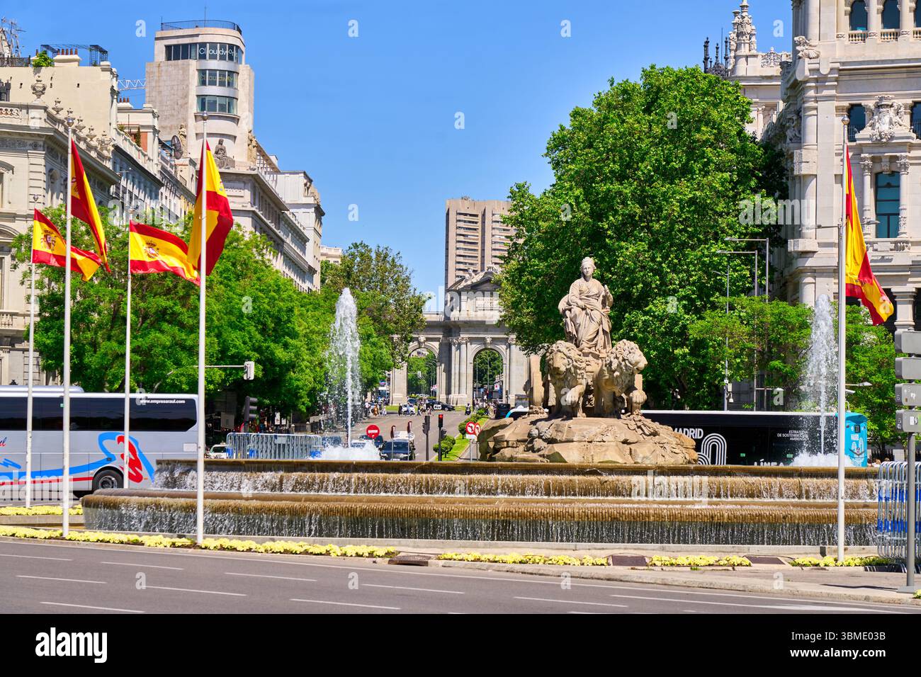 Fuente de Cibeles, Puerta Alcalá, via Alcalá, Madrid, Spagna Foto Stock