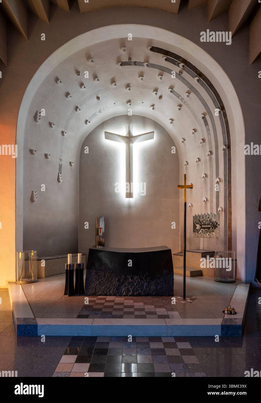 Kirchen im Rhein-Kreis-Neuss, Neuss, Collegium Marianum, Mack-Kapelle, Altarraum Foto Stock