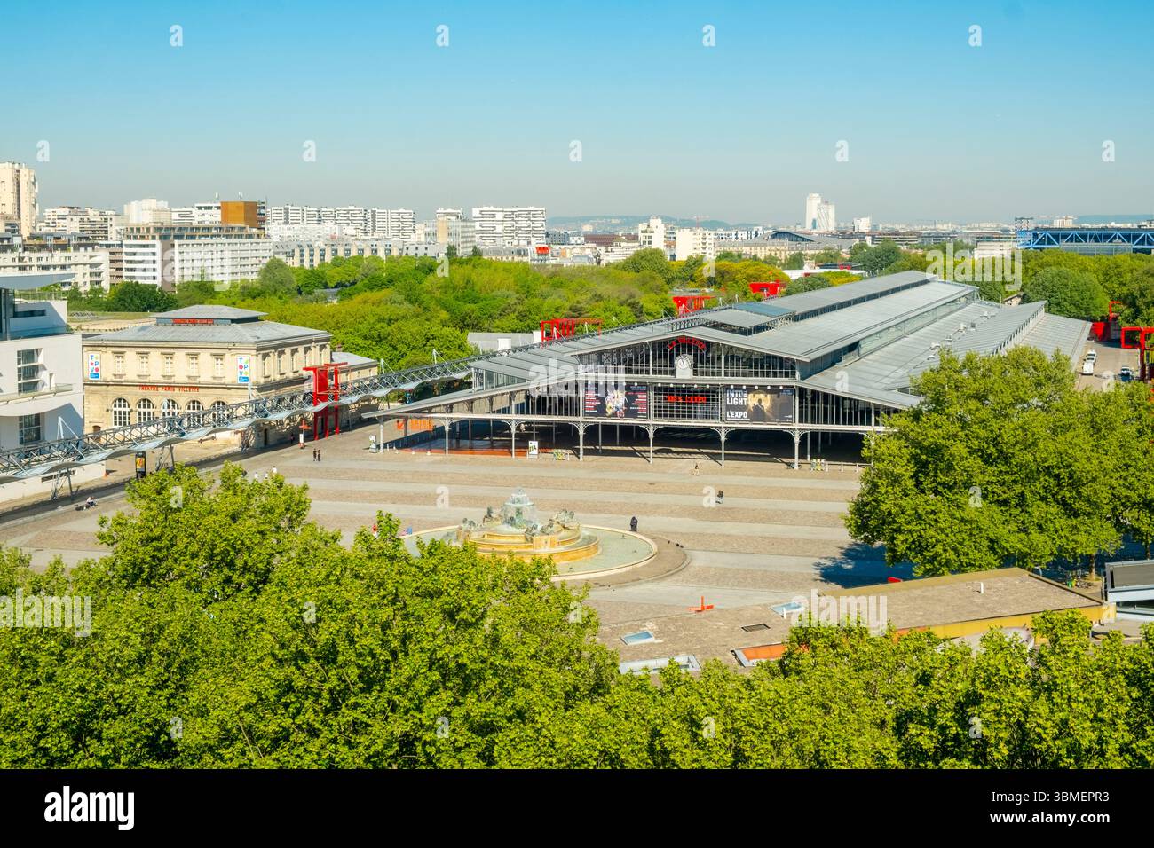 Francia, Parigi, la grande Halle de la Villette Foto Stock