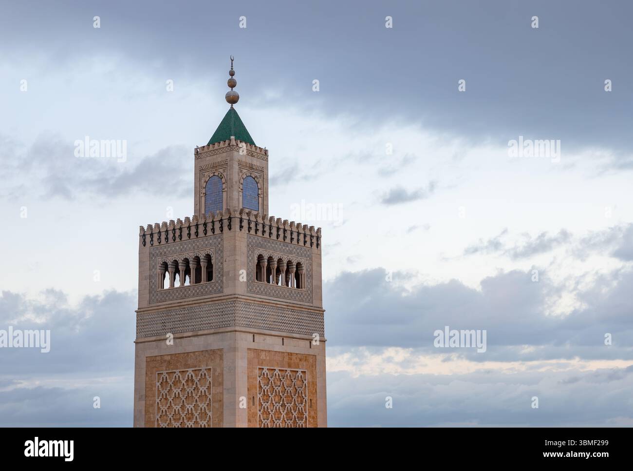 Una foto del minareto della Moschea al-Zaytuna. Foto Stock