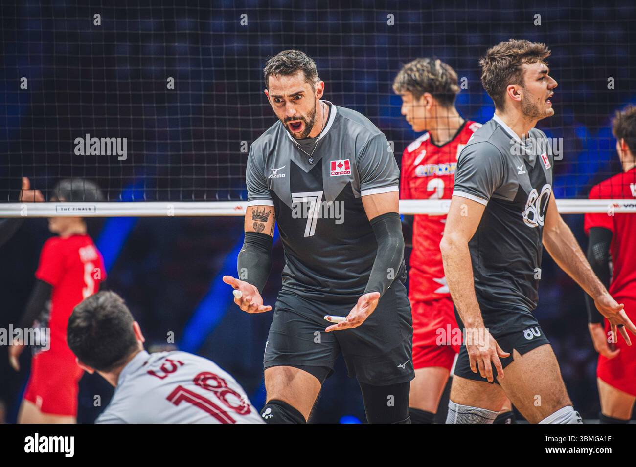 Giappone vs Canada durante la partita maschile FIVB Volleyball Nations League 2024 del 27 giugno a Łódź, Polonia. Foto Stock