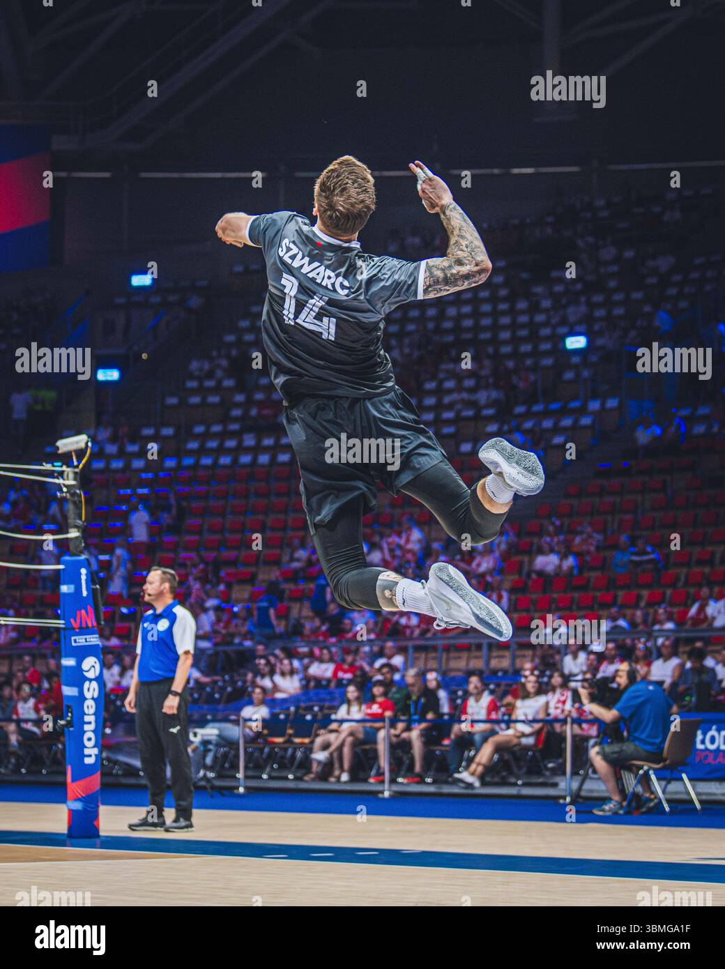 Giappone vs Canada durante la partita maschile FIVB Volleyball Nations League 2024 del 27 giugno a Łódź, Polonia. Foto Stock