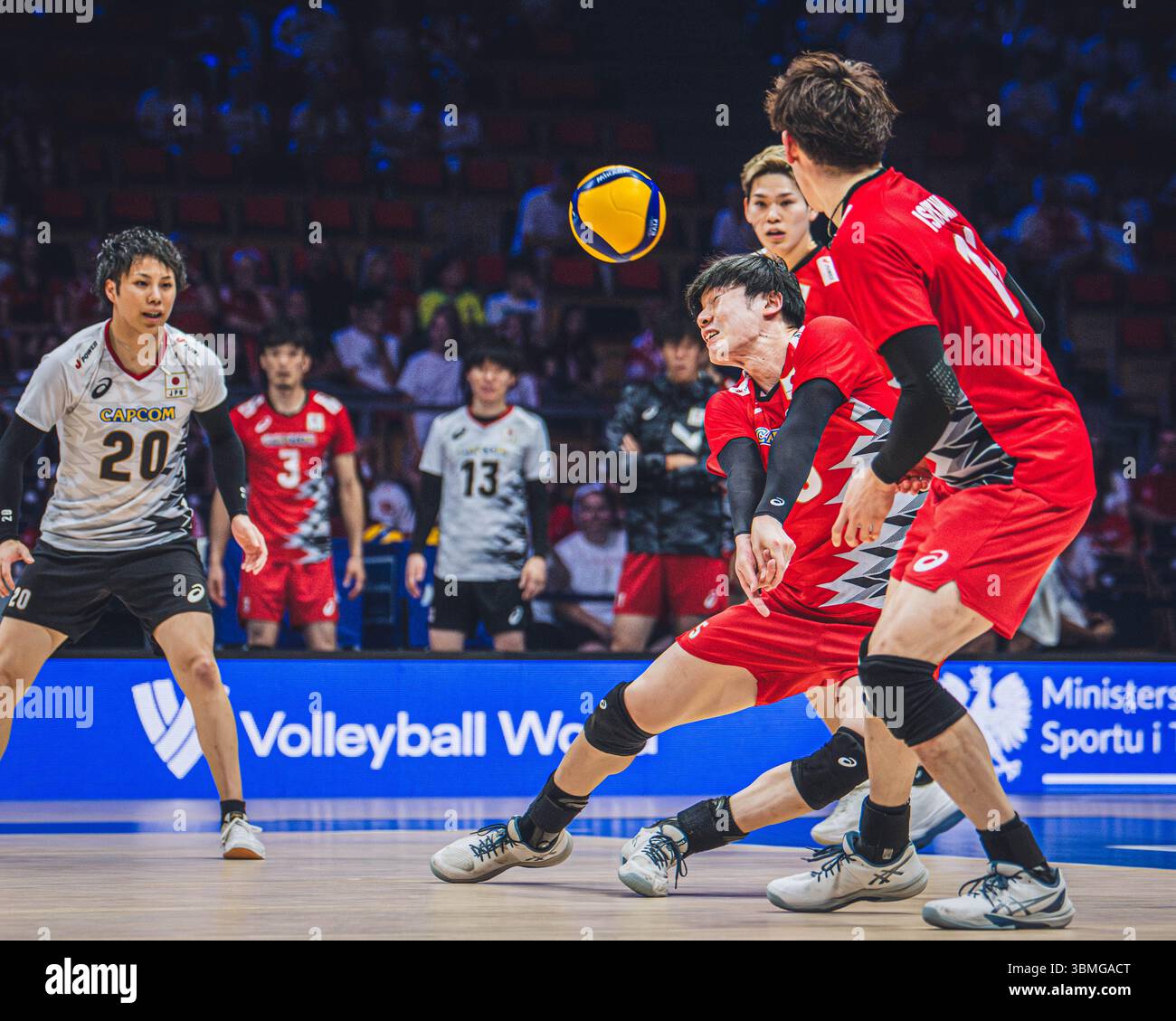 Giappone vs Canada durante la partita maschile FIVB Volleyball Nations League 2024 del 27 giugno a Łódź, Polonia. Foto Stock