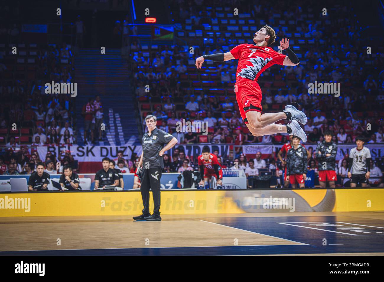 Giappone vs Canada durante la partita maschile FIVB Volleyball Nations League 2024 del 27 giugno a Łódź, Polonia. Foto Stock