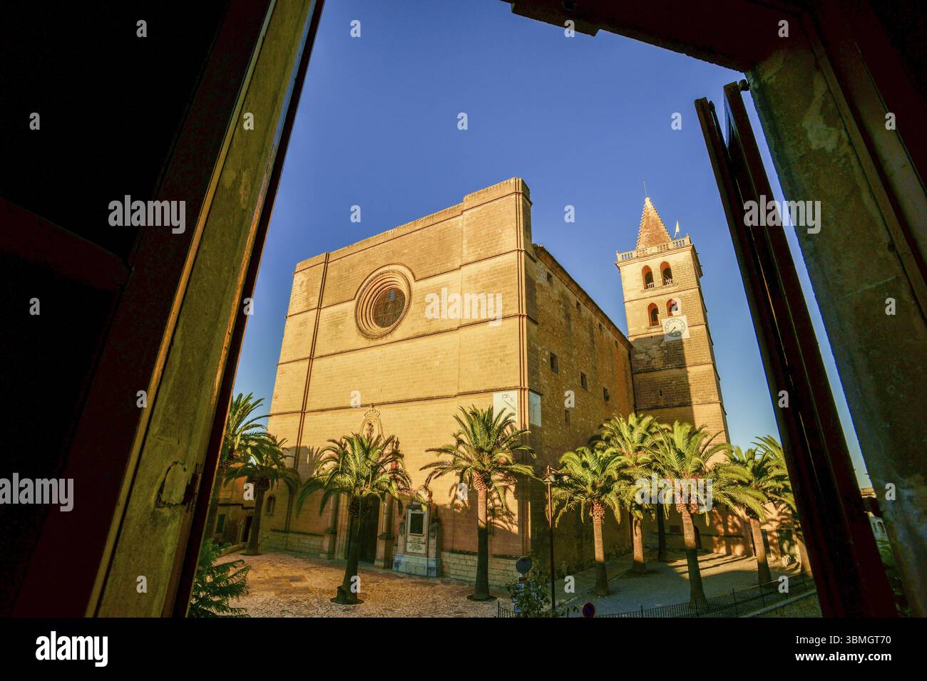 Chiesa parrocchiale di nostra senyora de la consolacio (XVII-XVIII secolo), Porreres, pianura di Maiorca. Isole Baleari. Spagna Foto Stock