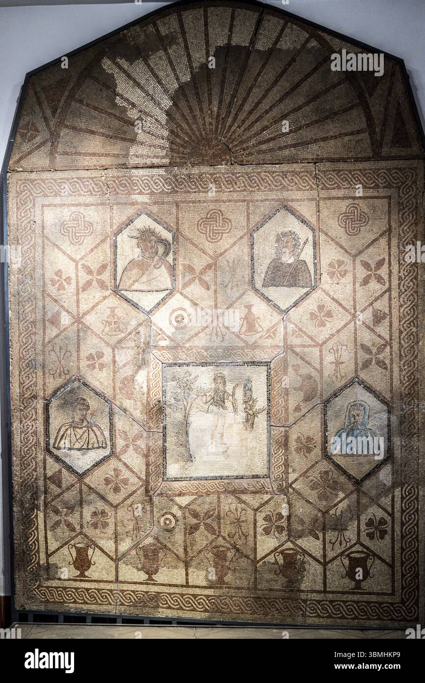 Mosaico di Diana e le stagioni, frammento con scena, IV secolo, Villa de Prado, Spagna romana, museo di Valladolid, Comunità di Castiglia e León, S. Foto Stock