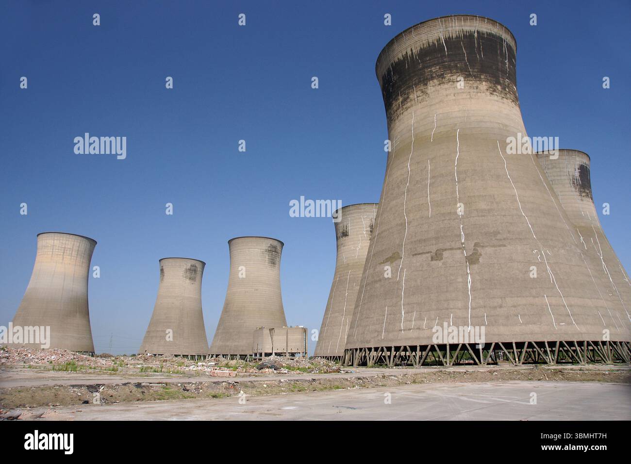 Thorpe Marsh Power Station, torri di raffreddamento della centrale elettrica a carbone Foto Stock