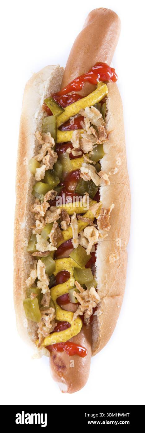 In casa di Hot Dog isolati su sfondo bianco (close-up shot) Foto Stock