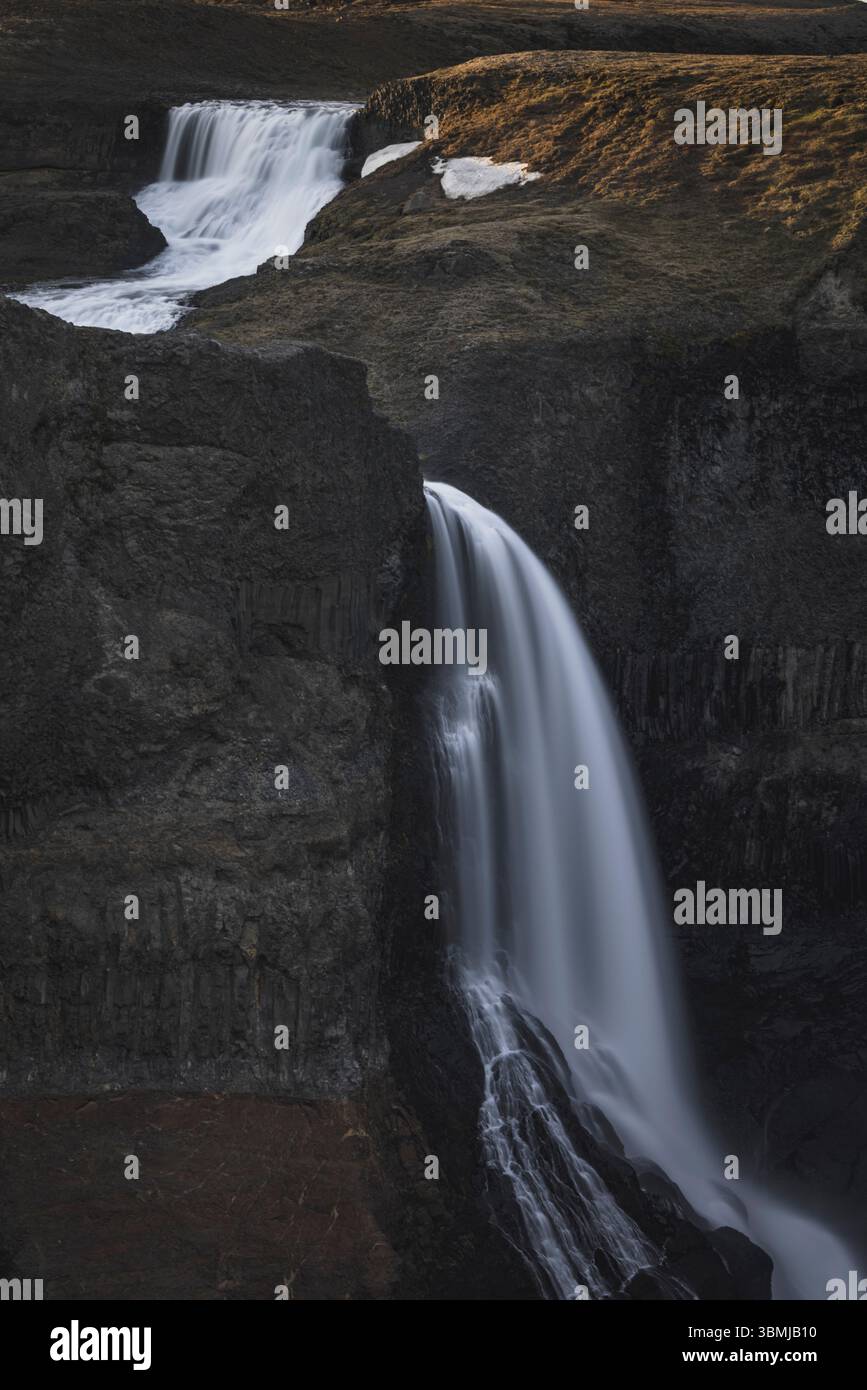 cascata in islanda dalla vista aerea Foto Stock