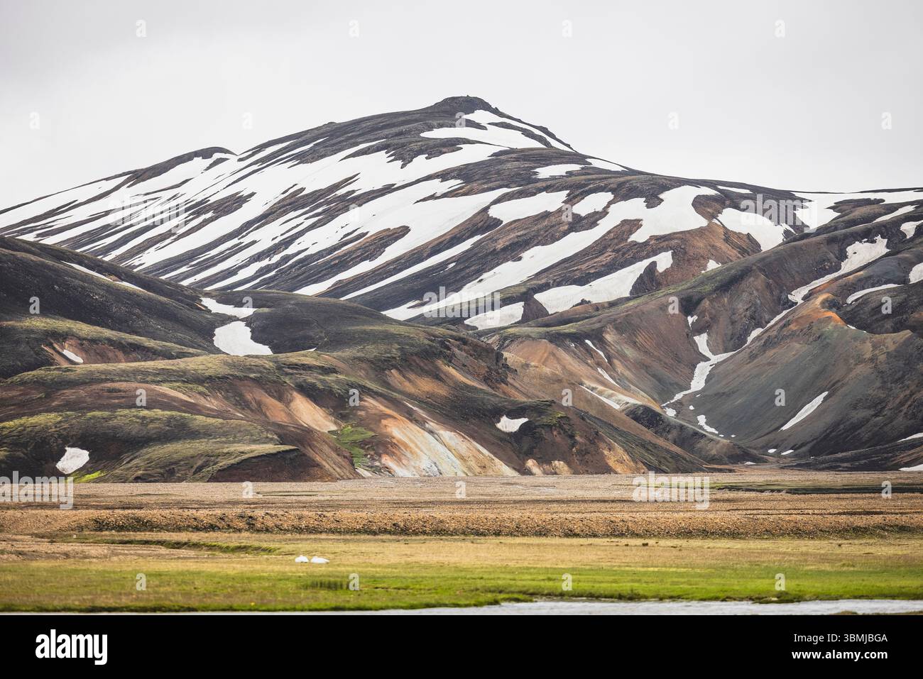 Montagne di Landmannalaugar dalla vista aerea Foto Stock