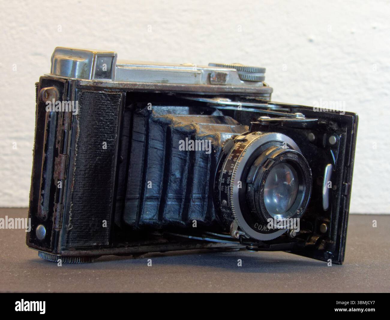 Voigtlander Bessa 66, macchina fotografica pieghevole di medio formato vintage. Foto Stock