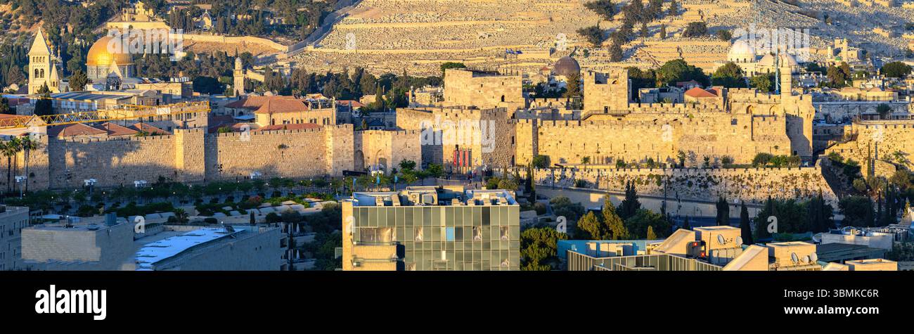 Panorama della città vecchia di Gerusalemme - alta risoluzione Foto Stock
