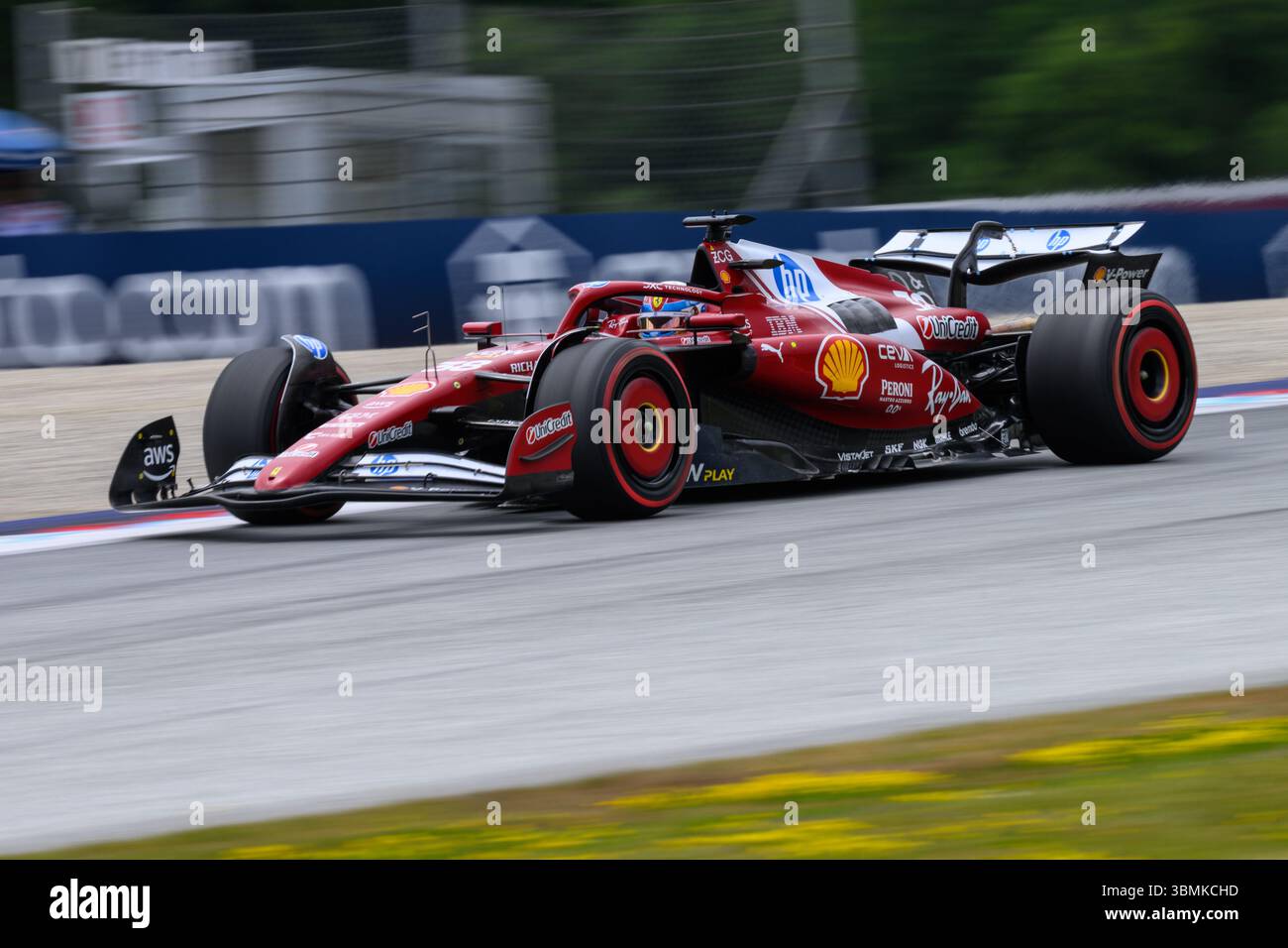 Spielberg, Austria. 27 giugno 2025. Dino BEGANOVIC (SWE) alla guida della Ferrari alla curva 6 durante le prove libere 1 della MSC 2025 NAVIGA sul GP D'AUSTRIA al Red Bull Ring di Spielberg (Stiria, Austria), undicesima prova del Campionato del mondo FIA 2025. Crediti: Riccardo Righetti/Alamy Live News Foto Stock