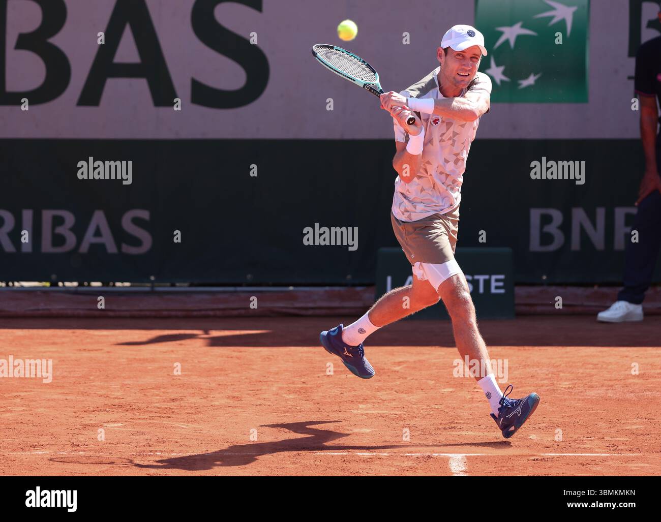 Il tennista australiano Matthew Ebden in azione al French Open, Roland Garros, Parigi, Francia. Foto Stock
