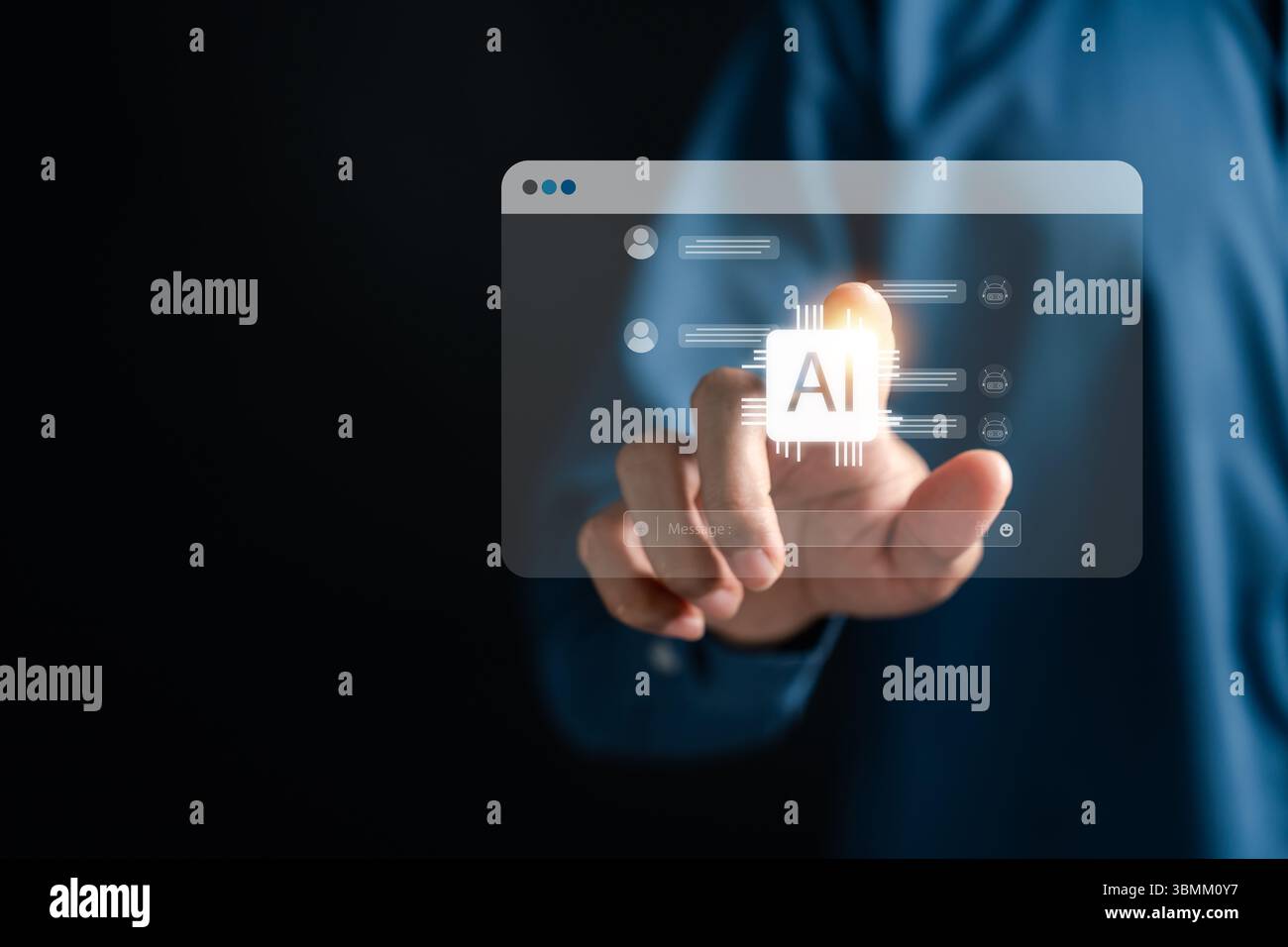 Tecnologia chatbot AI per comunicazioni intelligenti, automazione e risposta in tempo reale. Concetto di assistente virtuale, bot per l'assistenza clienti e i basato sull'intelligenza artificiale Foto Stock